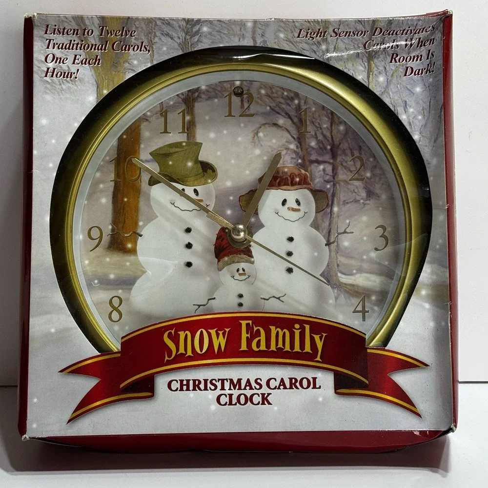Mark Feldstein Snow Family Musical Christmas Carol Clock 12 Songs Dark Sensor